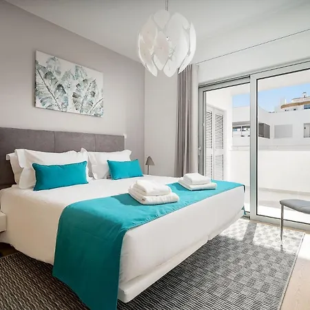 2 Bed In Apartment